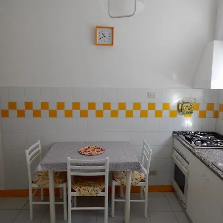 N94 - Numana, Casa Singola Trilocale Nel Cuore Del Paese Apartamento
