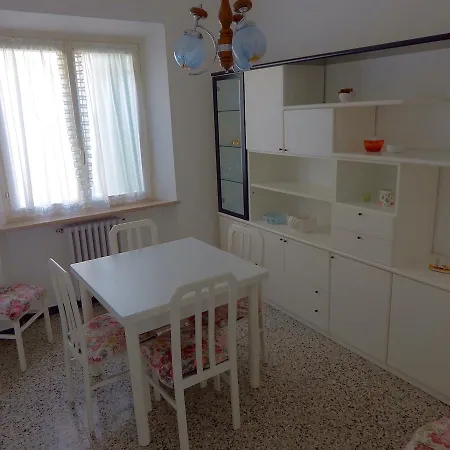Apartamento N94 - Numana, Casa Singola Trilocale Nel Cuore Del Paese Numana