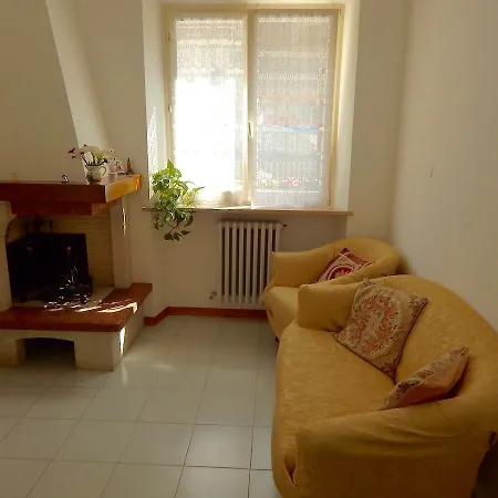 N94 - Numana, Casa Singola Trilocale Nel Cuore Del Paese Apartamento *